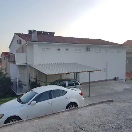 Апартаменти New Papillon